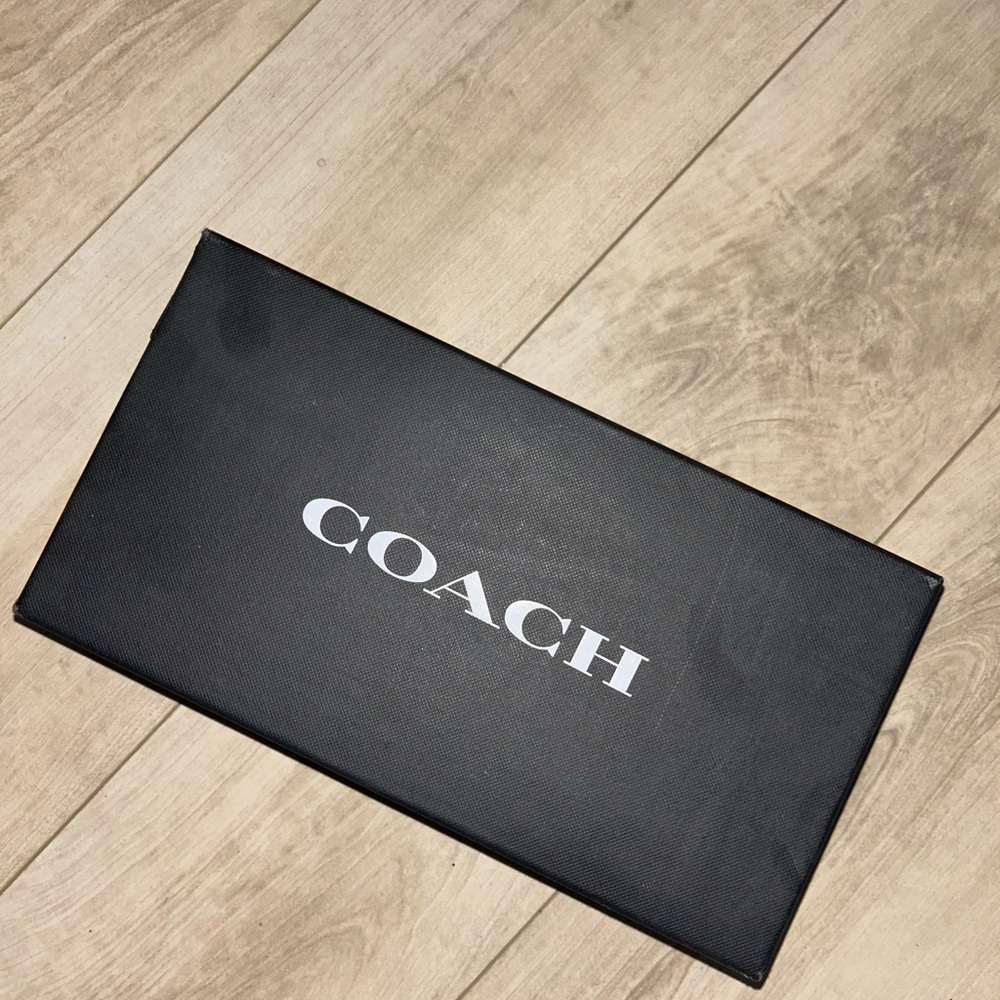 Coach Black Box